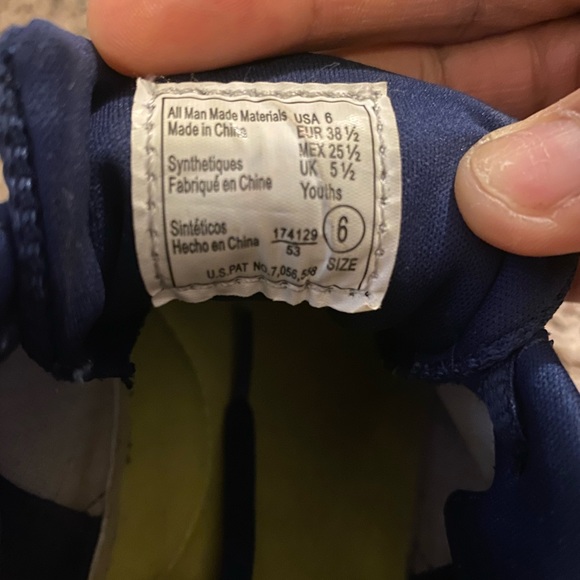 Boys champion shoes - Picture 6 of 6